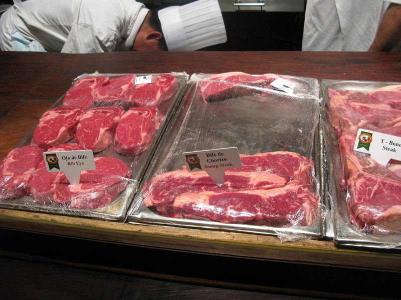 Europa verkauft weniger Schweinefleisch und kauft mehr Rind- und Hühnerfleisch